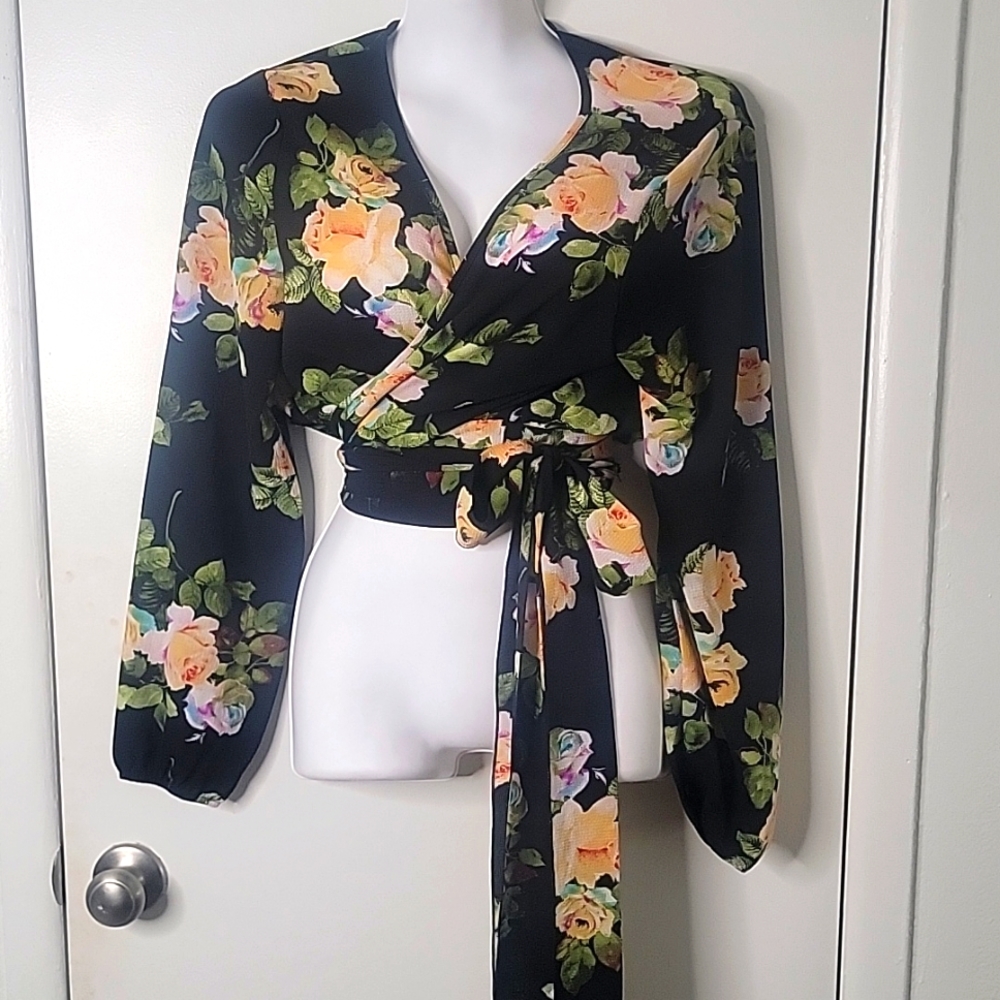 Floral wrap top